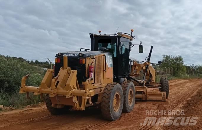 CAT 140 M Väghyvlar