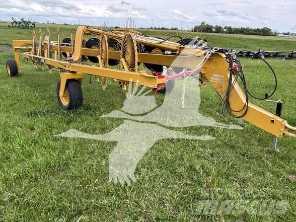 Vermeer VR1428 Vändare och luftare