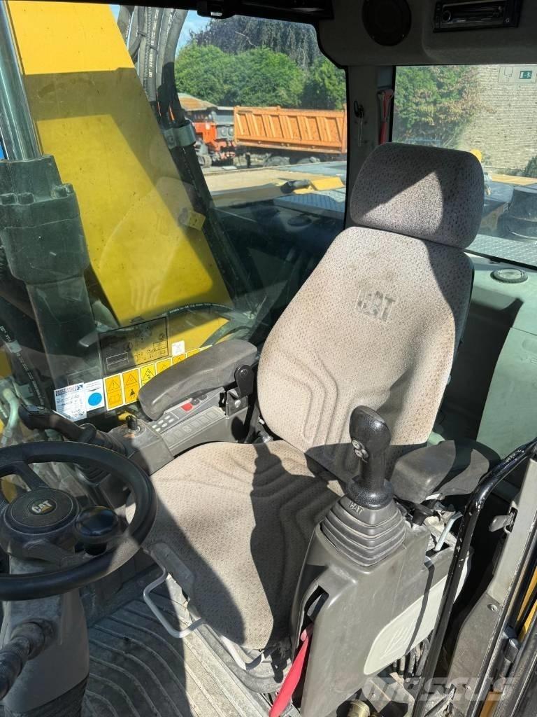 CAT M 316F Hjulgrävare
