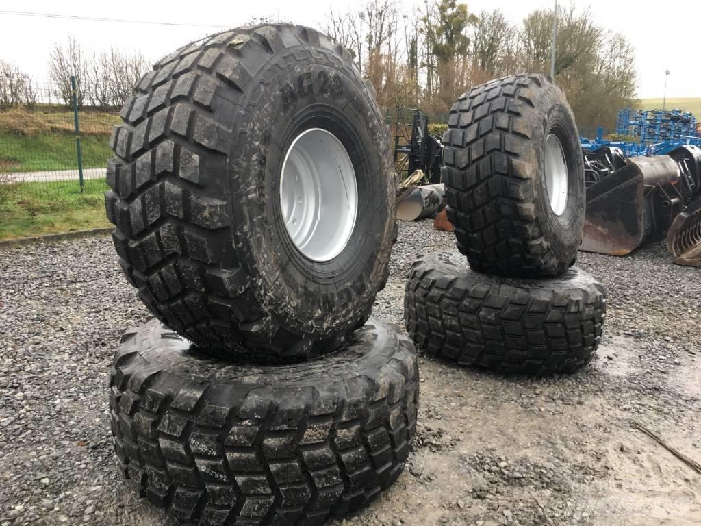  MAGNA TYRES 24R20.5 Däck, hjul och fälgar