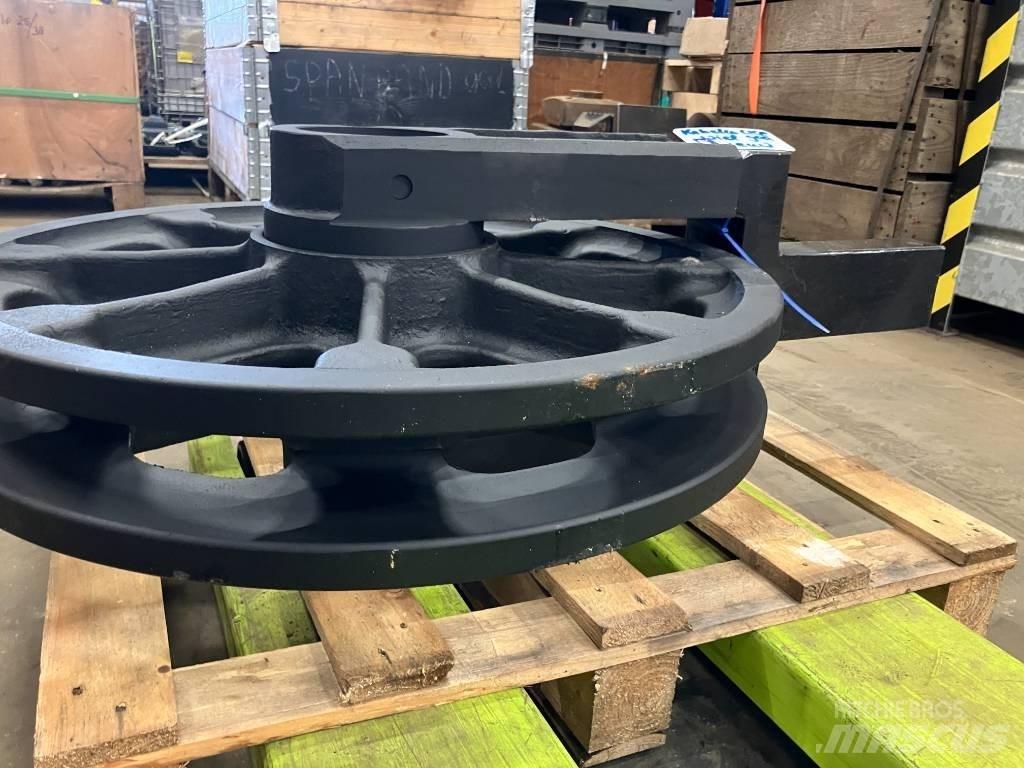 Kobelco CKE900 Band, kedjor och underreden