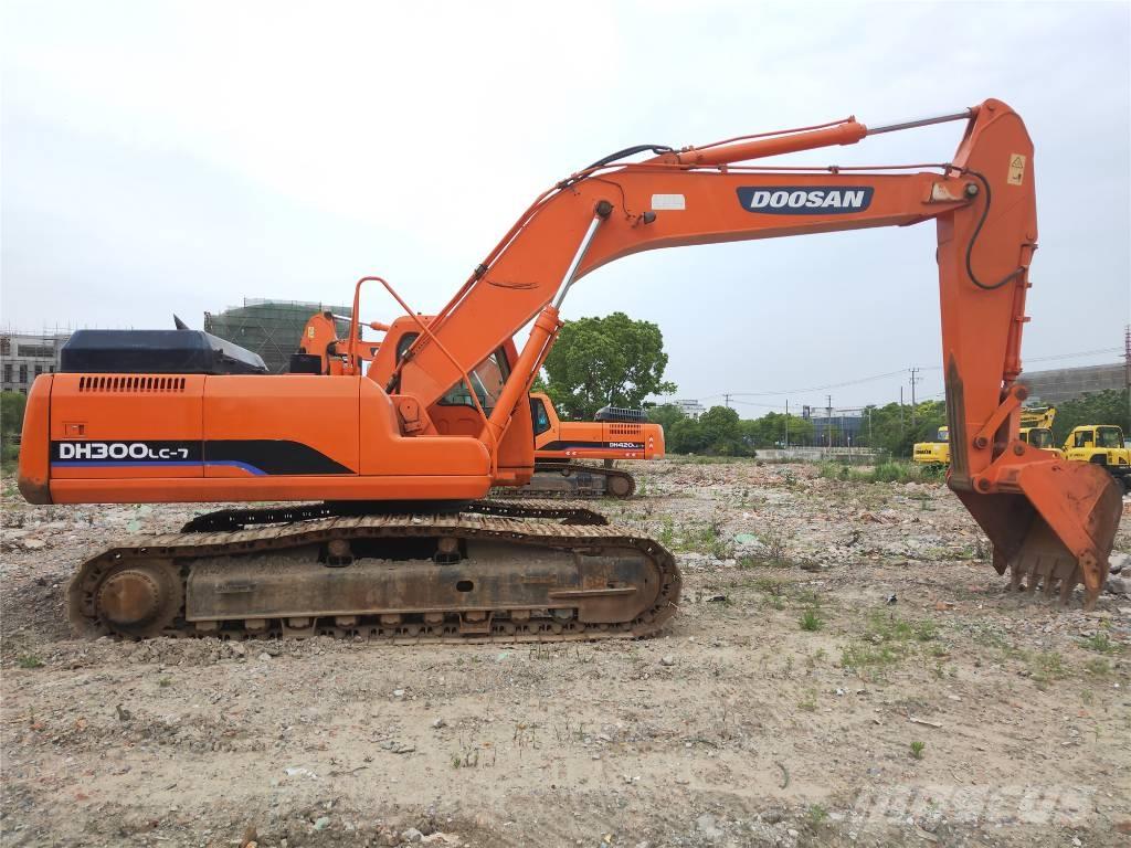 Doosan DH300LC-7 Bandgrävare