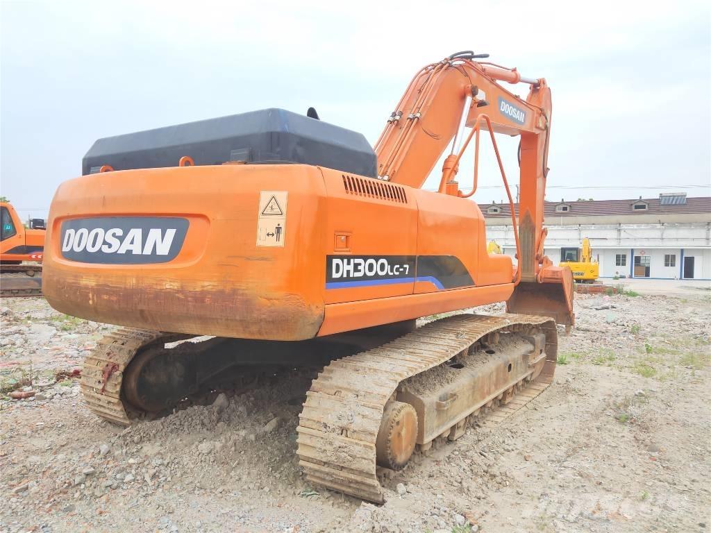 Doosan DH300LC-7 Bandgrävare