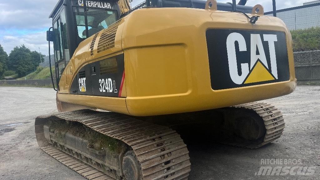 CAT 324 D L Bandgrävare