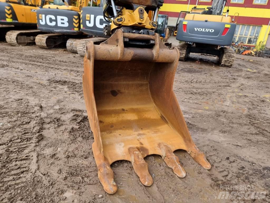 Volvo EC 220 DL Bandgrävare