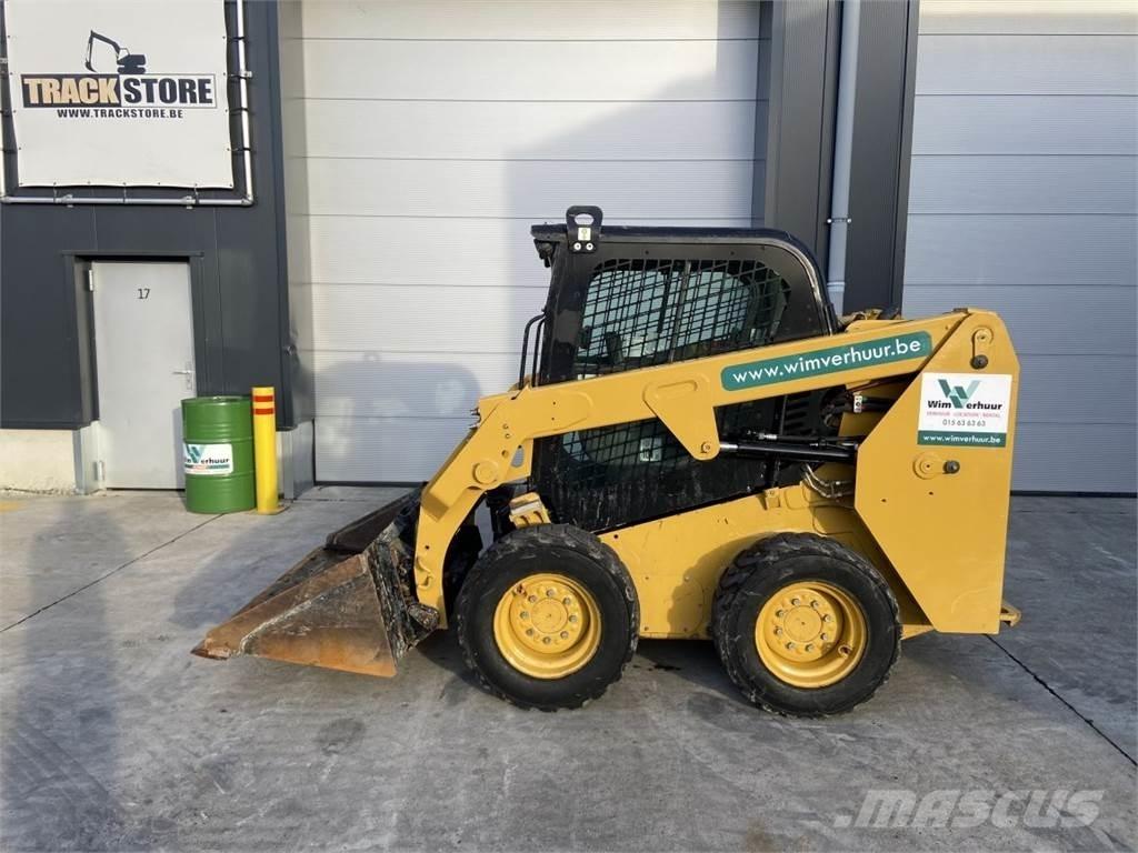 CAT 226 D3 (5867) Kompaktlastare