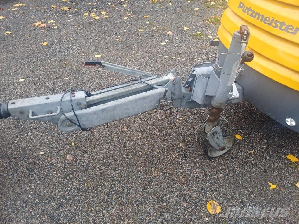 Putzmeister M 740 D Lastbilar med betongpump