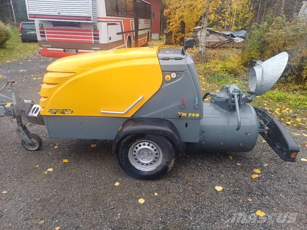 Putzmeister M 740 D Lastbilar med betongpump