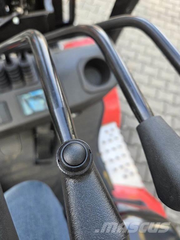 Manitou ME 425 LD Elmotviktstruckar