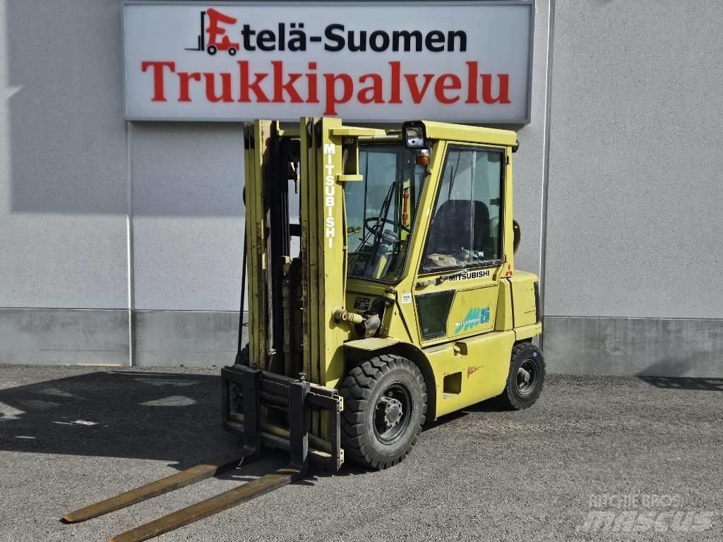 Mitsubishi FG 25 T Gasolmotviktstruckar