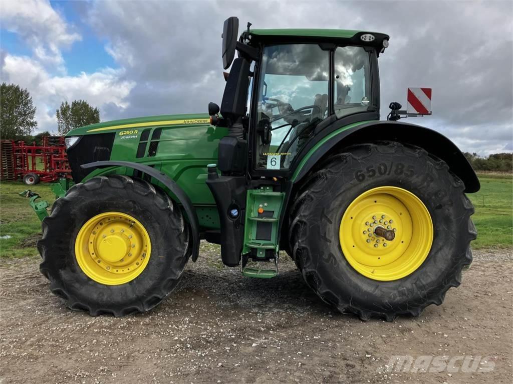 John Deere 6250R Traktorer