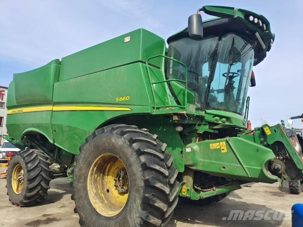 John Deere S660 Skördetröskor