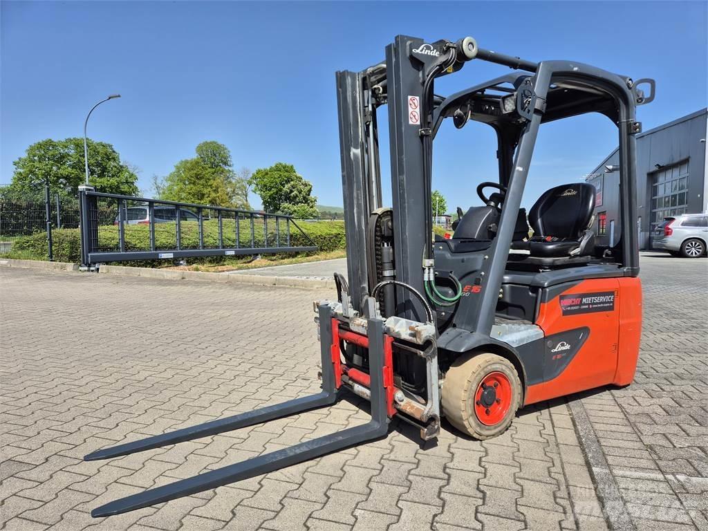 Linde E16C-02 Elmotviktstruckar