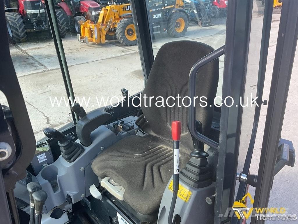 Kubota U 27-4 Minigrävare < 7t