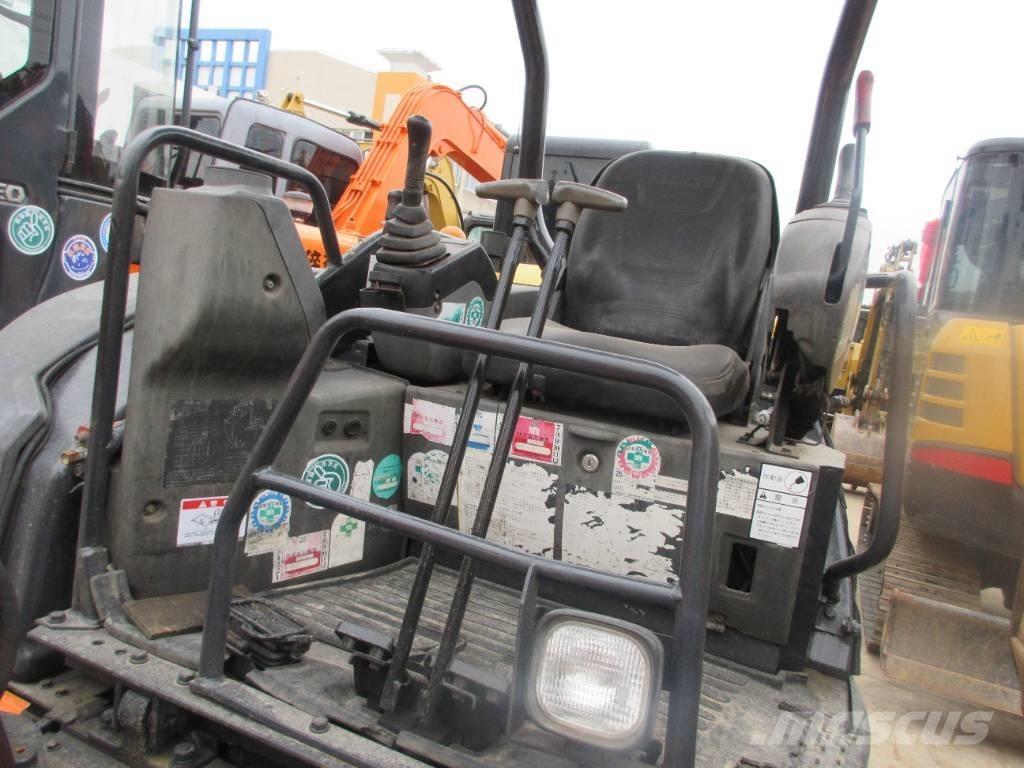 Hitachi ZX 30 U Minigrävare < 7t