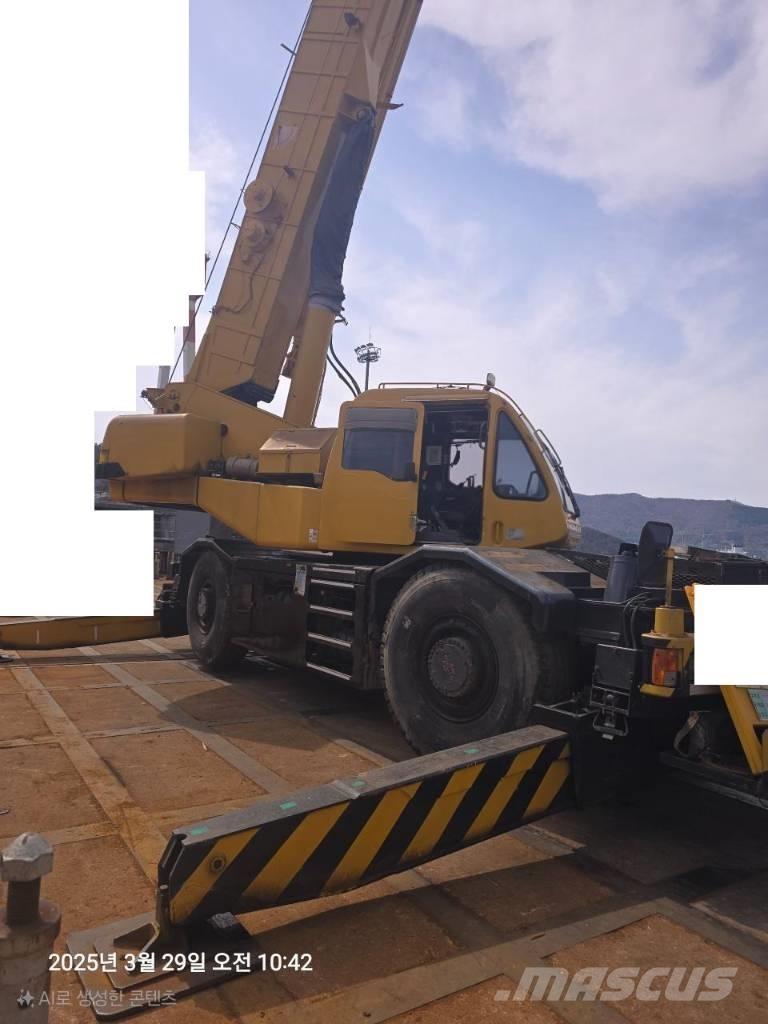 Kobelco RK 450 Terrängkranar (Grov terräng)