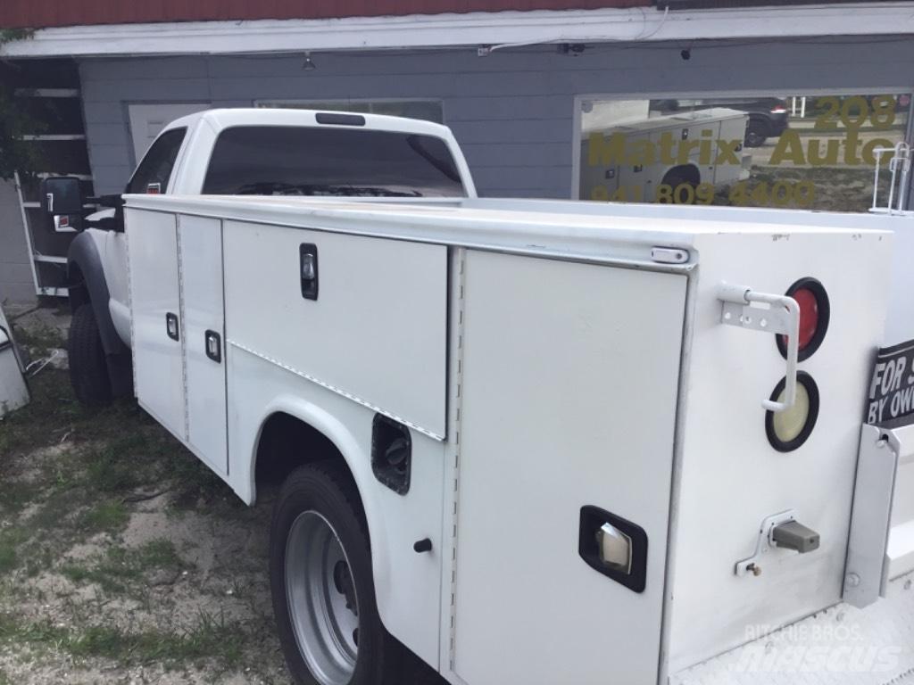 Ford F 550 XL SD Plogbilar