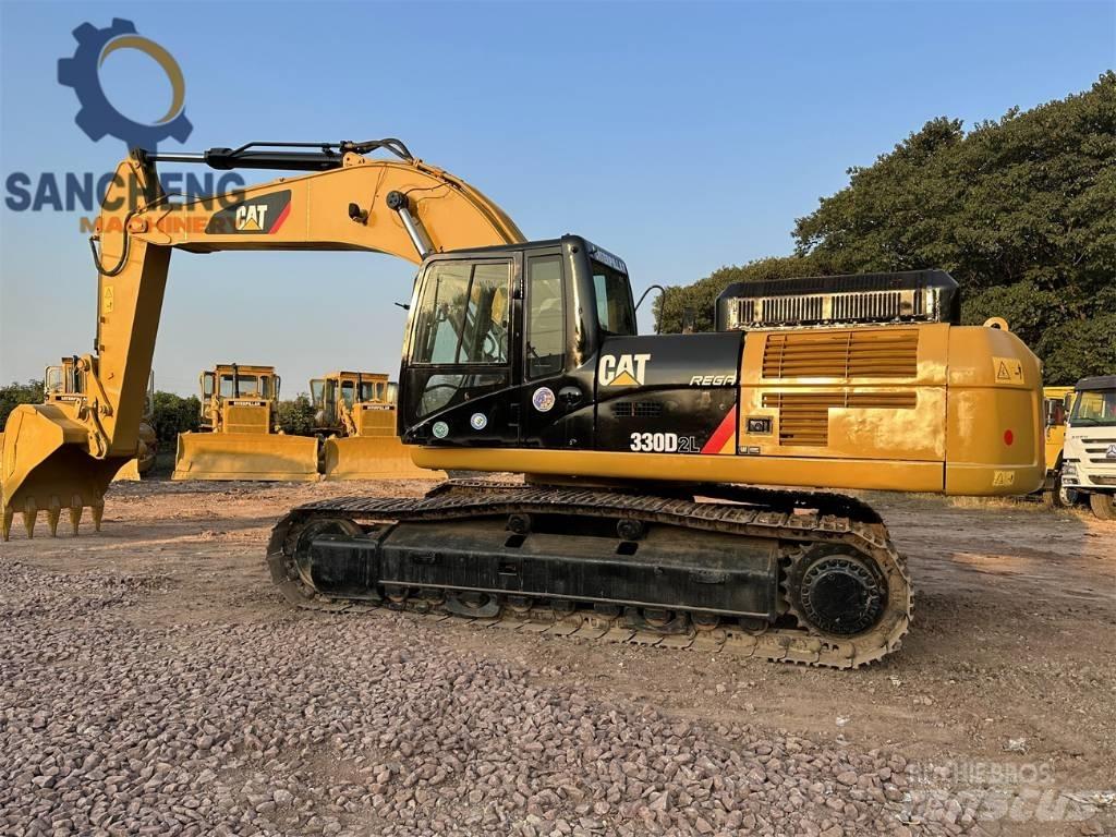CAT 330 D L Bandgrävare