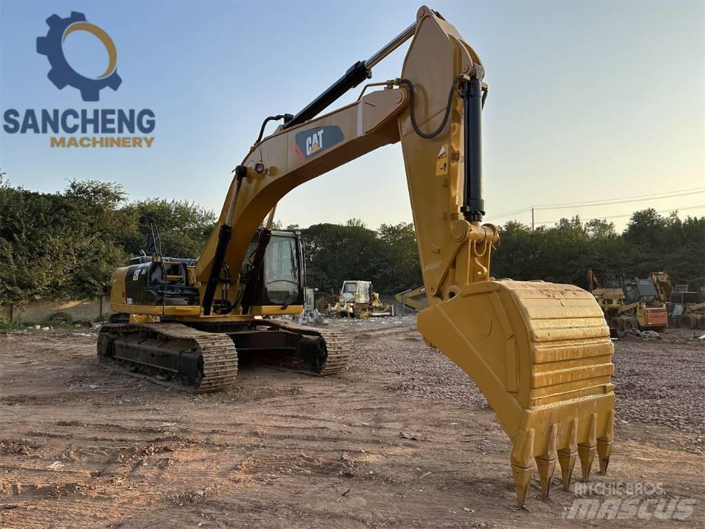 CAT 330 D L Bandgrävare