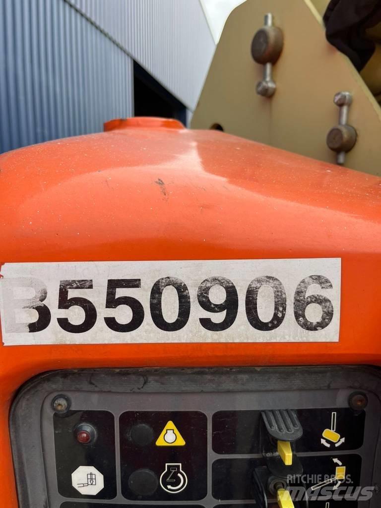 JLG E 450 AJ Bomliftar