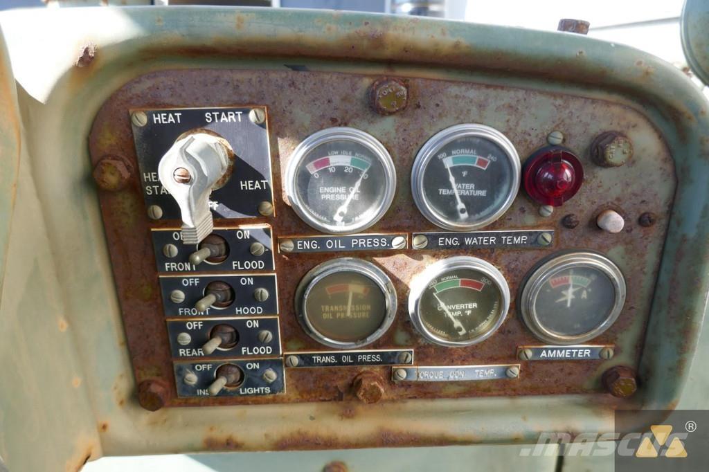 CAT D7F Ex-army Bandschaktare