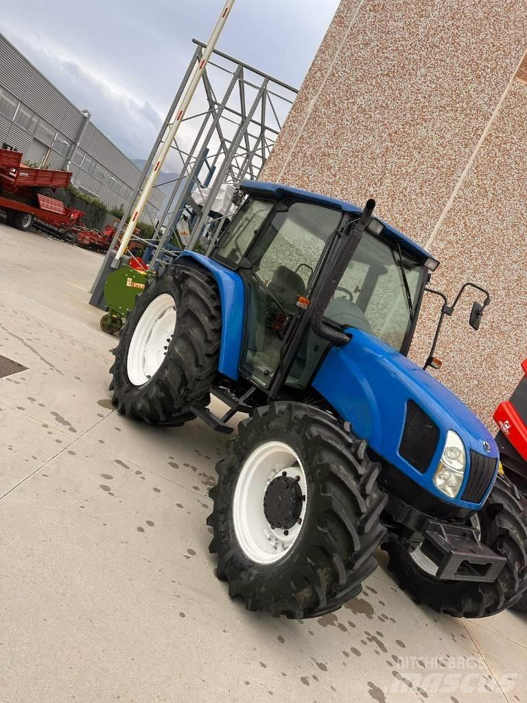 New Holland TL 100 Traktorer