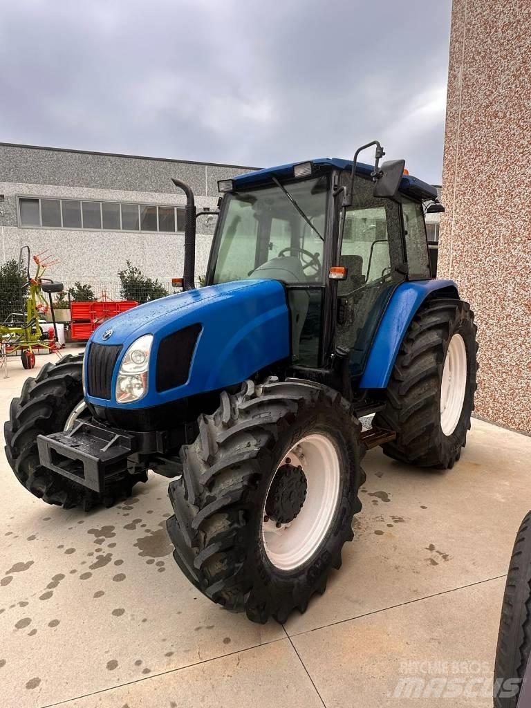 New Holland TL 100 Traktorer