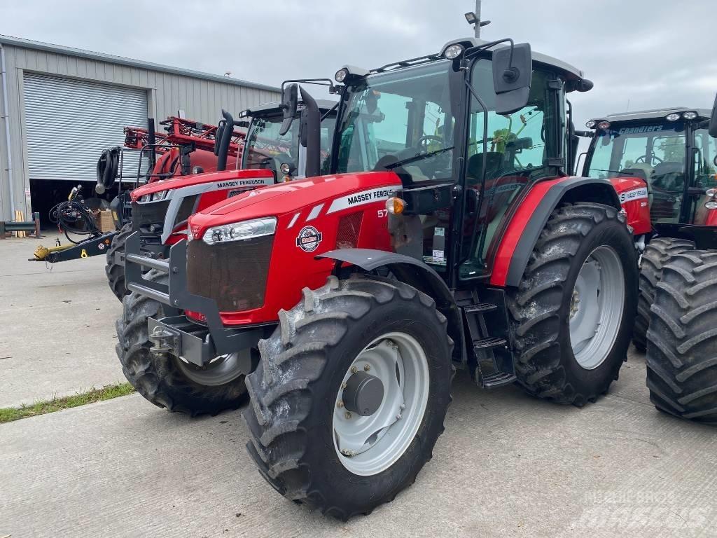 Massey Ferguson 5711 Traktorer