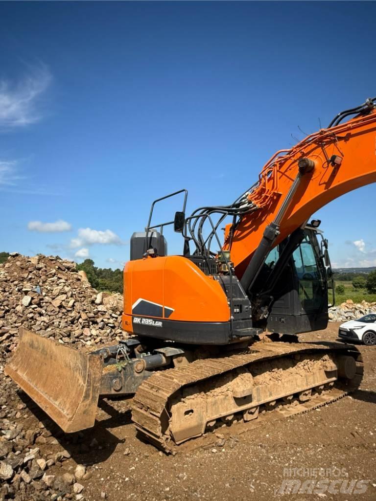 Doosan DX 235 LCR Bandgrävare