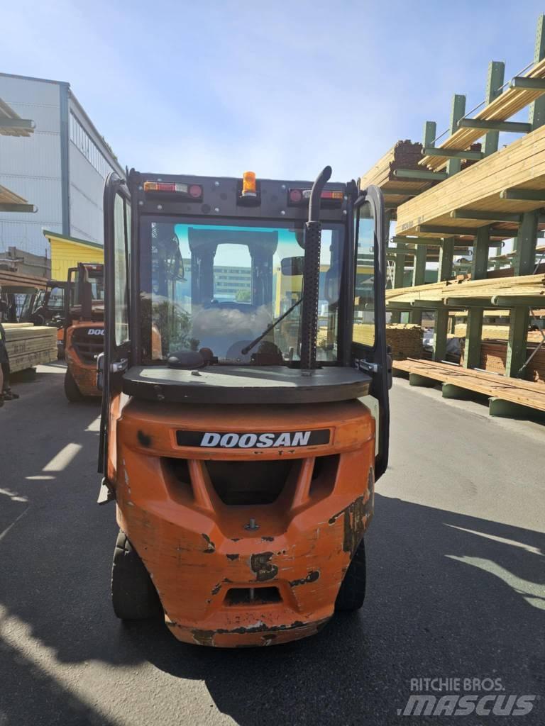 Daewoo Doosan D35C - 7 Dieselmotviktstruckar