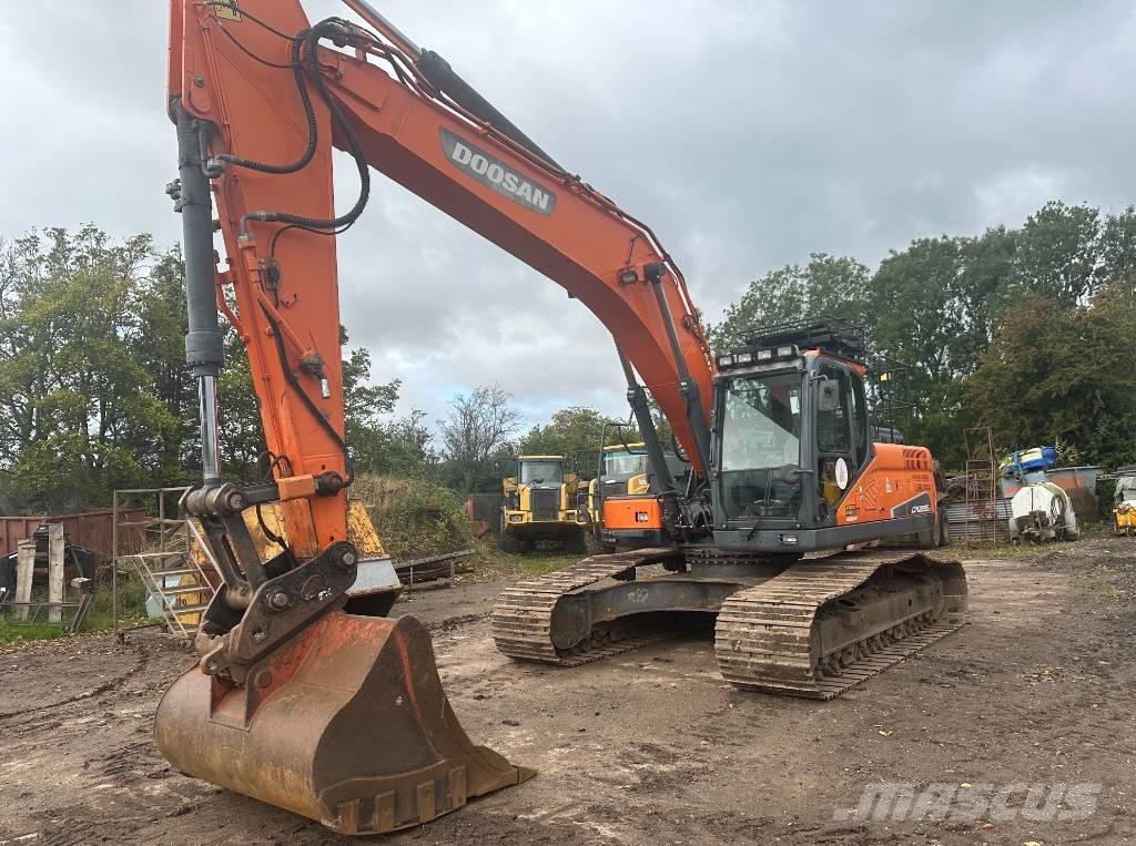 Doosan DX 255 LC-5 Bandgrävare