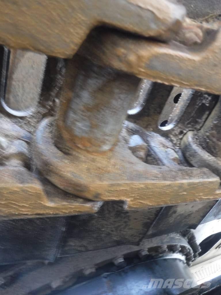 Hitachi ZX 210 LC-6 Bandgrävare