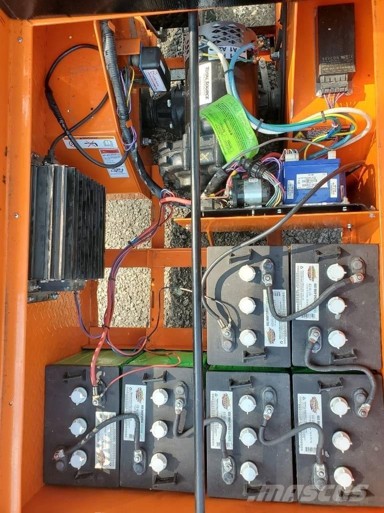 Taylor-Dunn SC100 Dragtruck