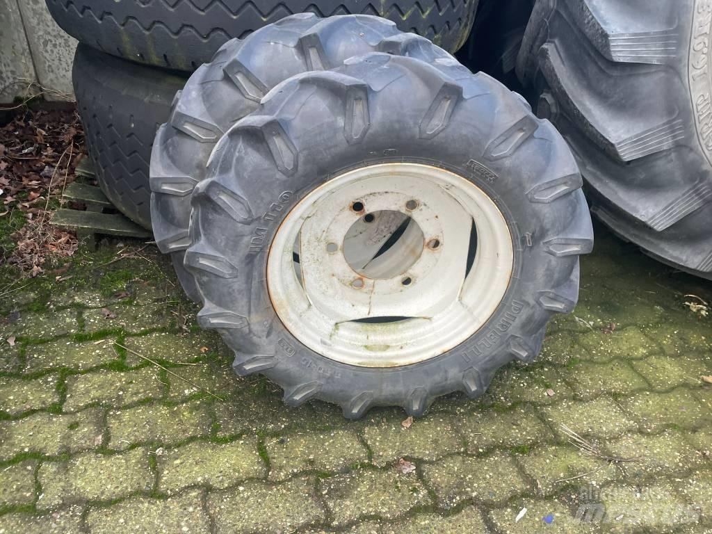 Pirelli 6.5 -16 + velg Däck, hjul och fälgar