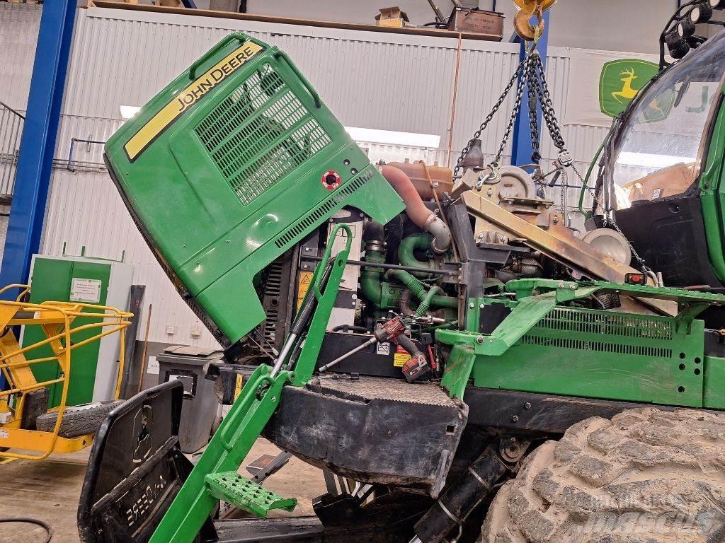 John Deere 1910 Skotare