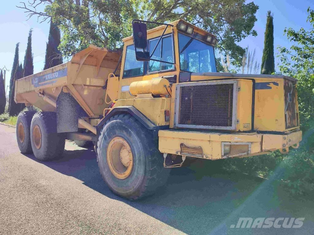 Volvo A 25 C Midjestyrd dumper
