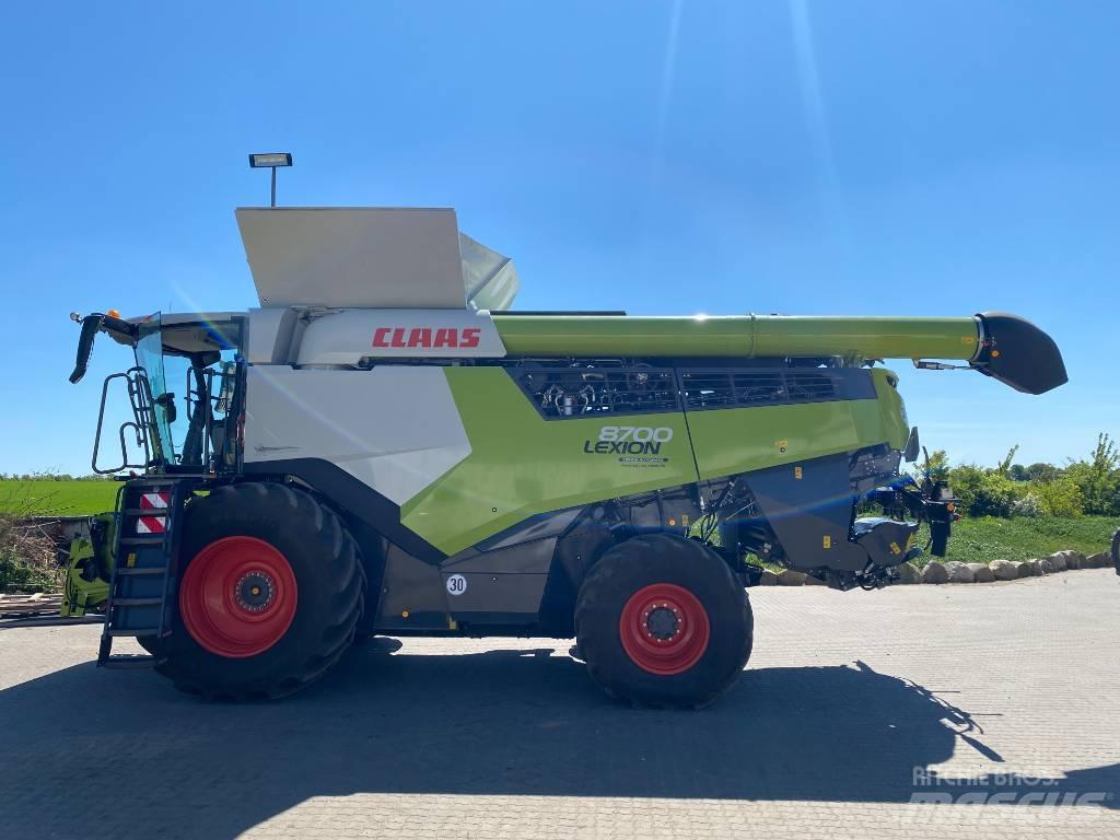 CLAAS Lexion 8700 Skördetröskor