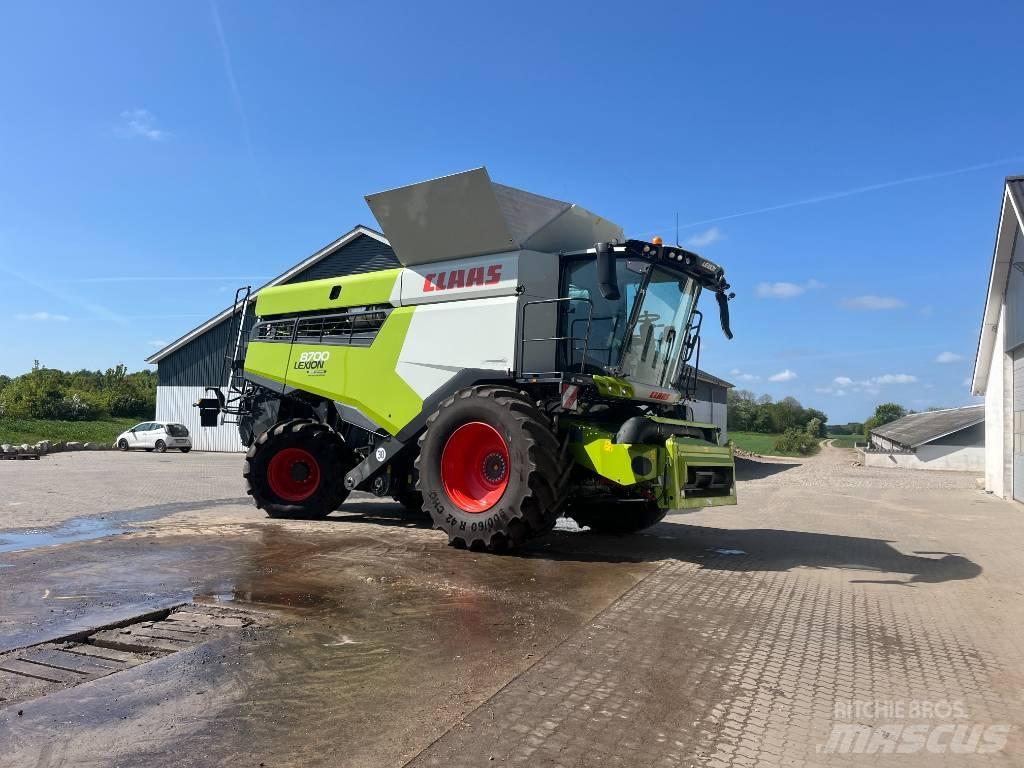 CLAAS Lexion 8700 Skördetröskor