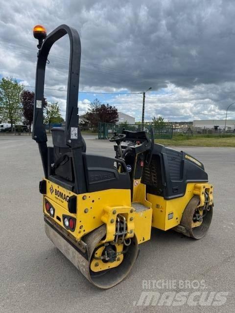 Bomag BW 100 AD M-5 Tvåvalsvältar