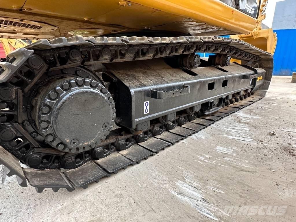 CAT 330 D Bandgrävare