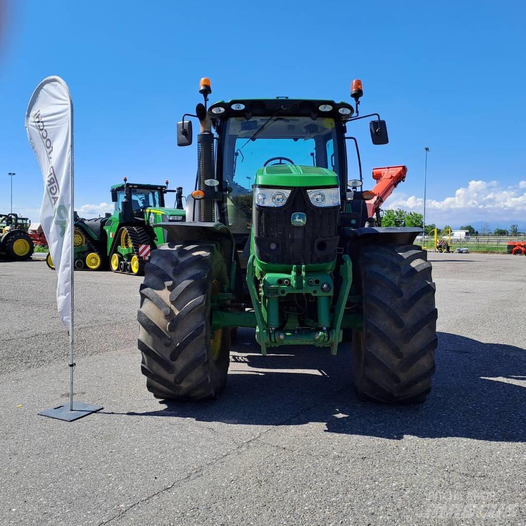 John Deere 6210 R Traktorer