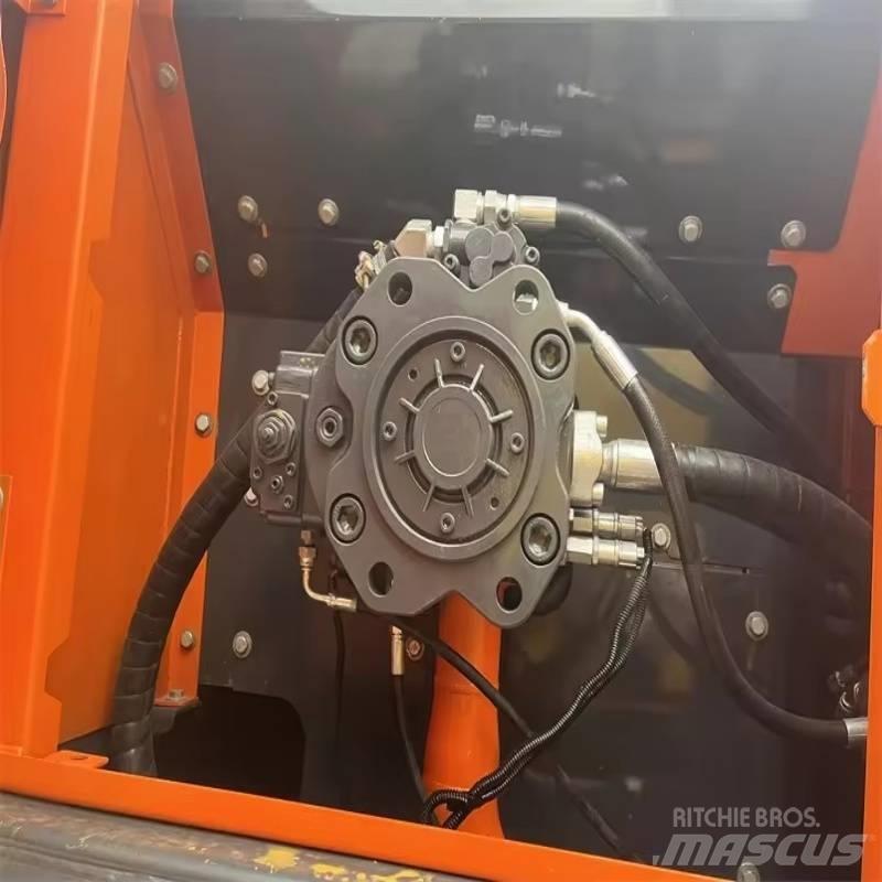 Doosan DX 300 LC-9C Bandgrävare