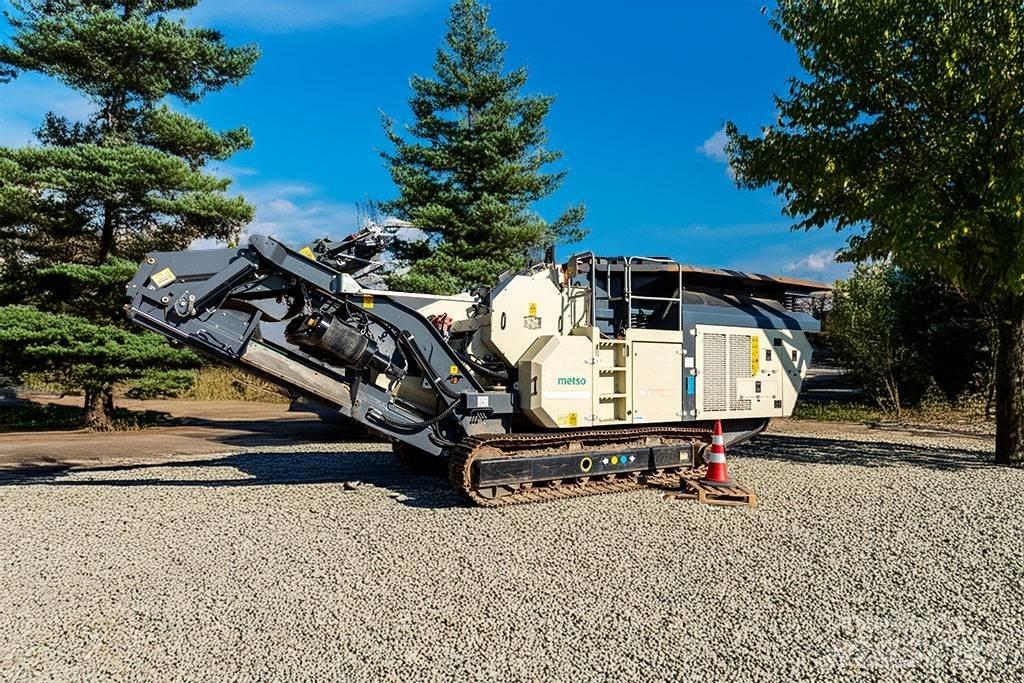 Metso J90 Mobila krossar