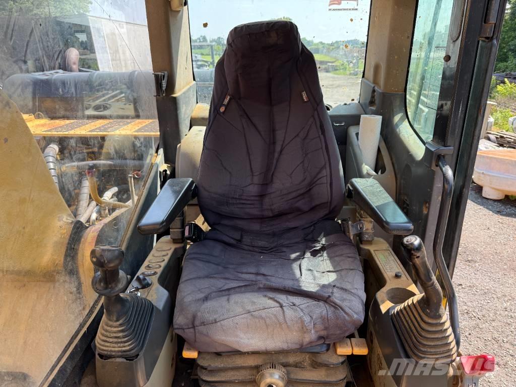 Komatsu PC 200 LC-8 Bandgrävare