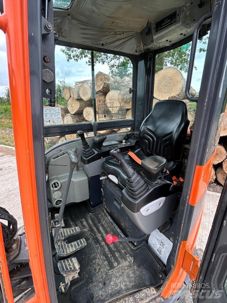 Doosan DX 27 Z Minigrävare < 7t