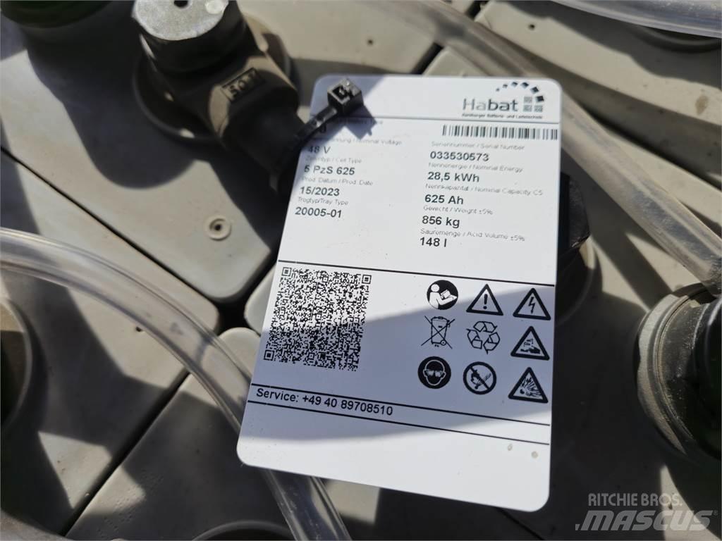 Linde E16-02 Elmotviktstruckar