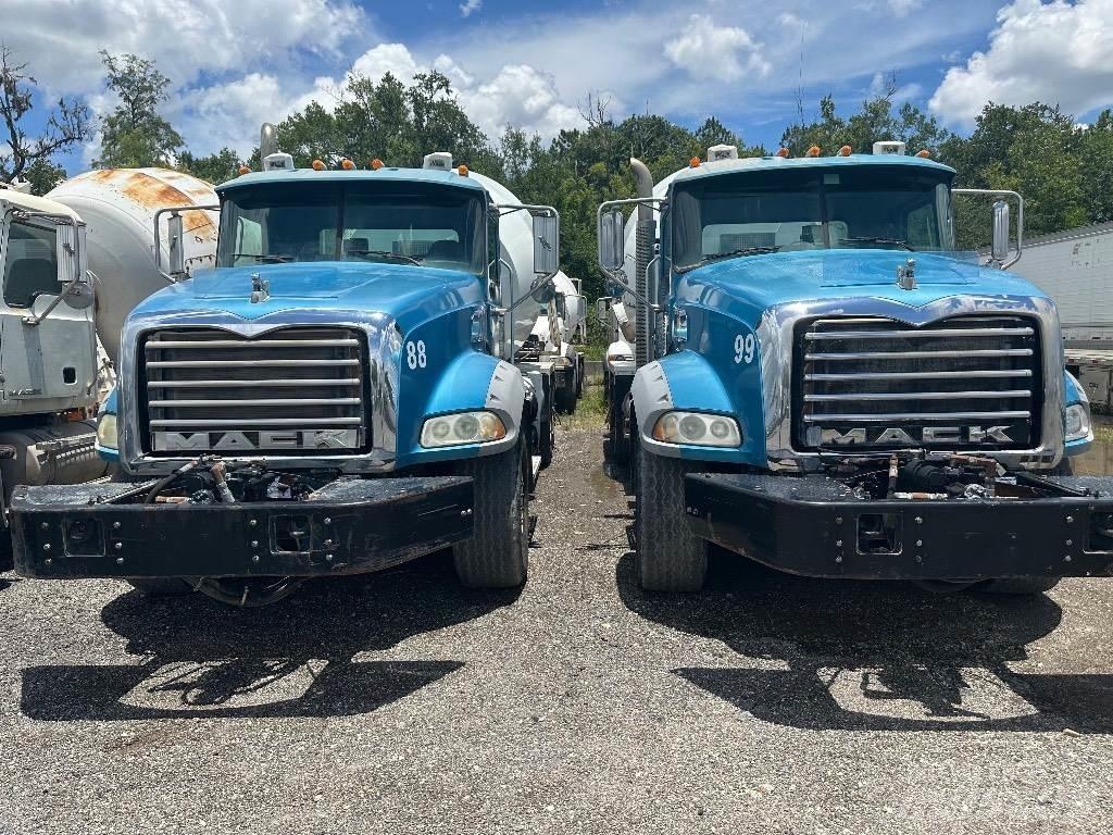 Mack GU 800 Övriga bilar