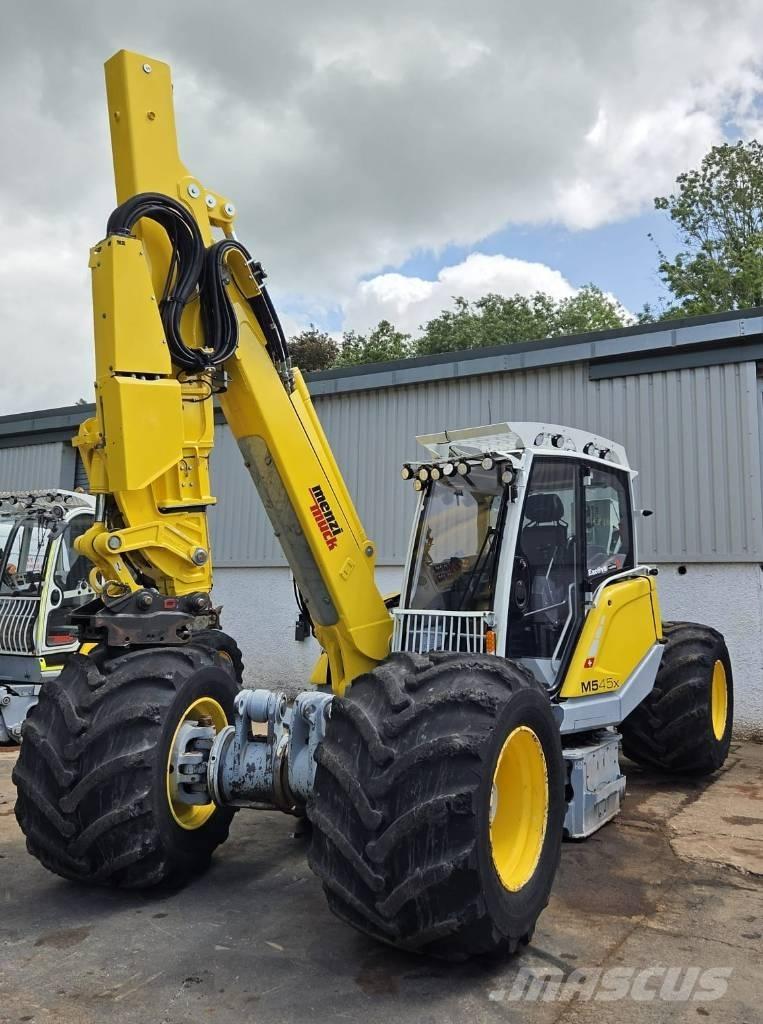 Menzi Muck M545X Specialgrävmaskiner