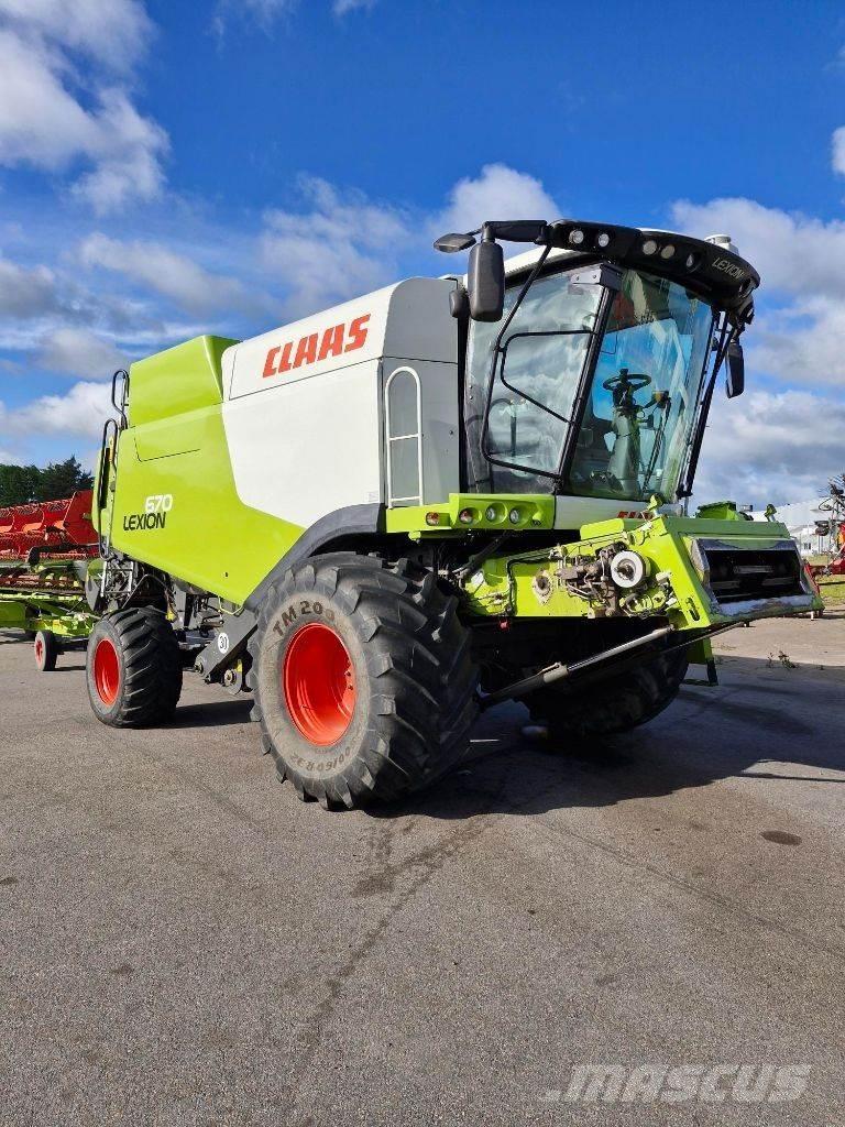 CLAAS Lexion 670 Skördetröskor