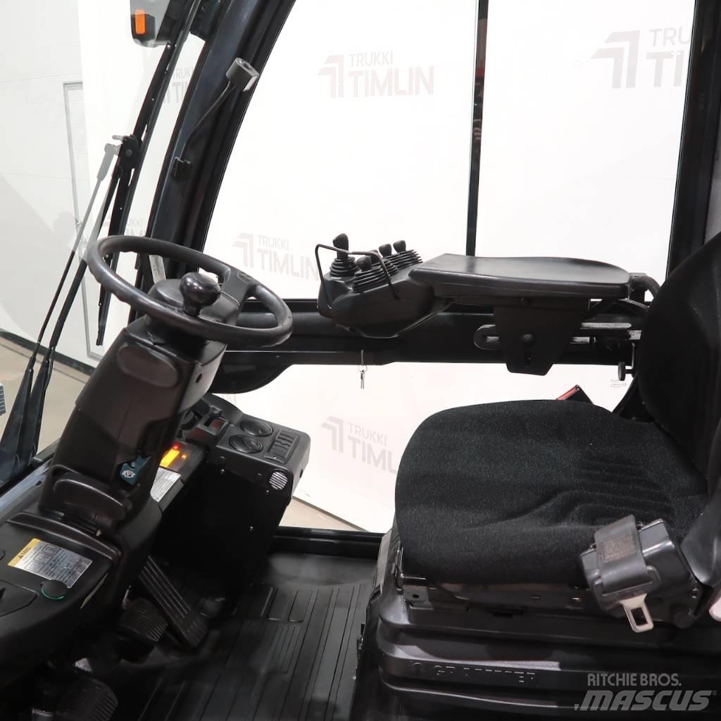 Toyota 52-8FDF25 Dieselmotviktstruckar